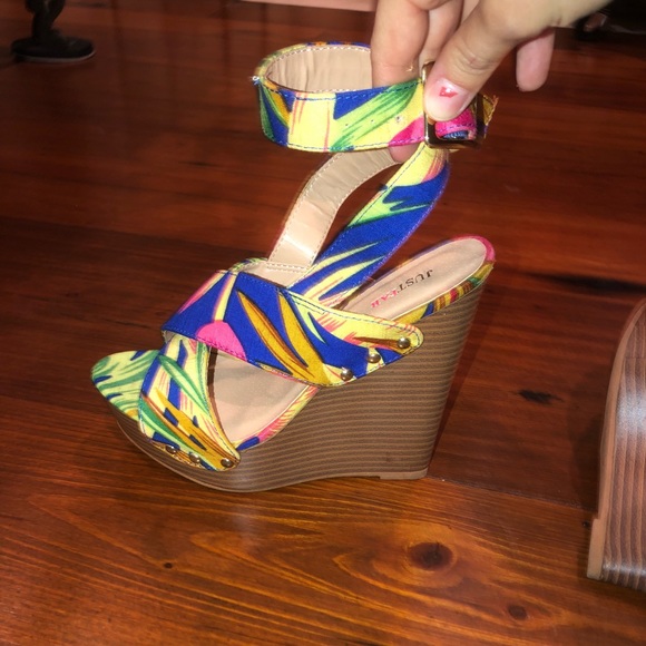 Floral Heels - Picture 2 of 5